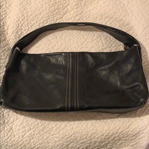 Perlina black leather purse
